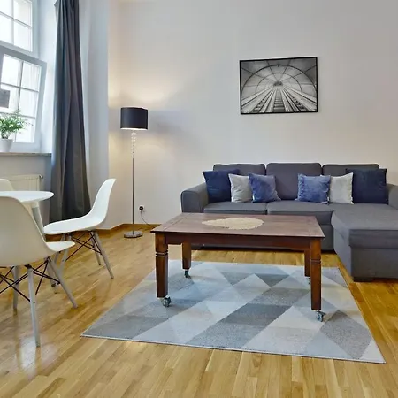 Argentis Rynek 24 M 2 Apartman *